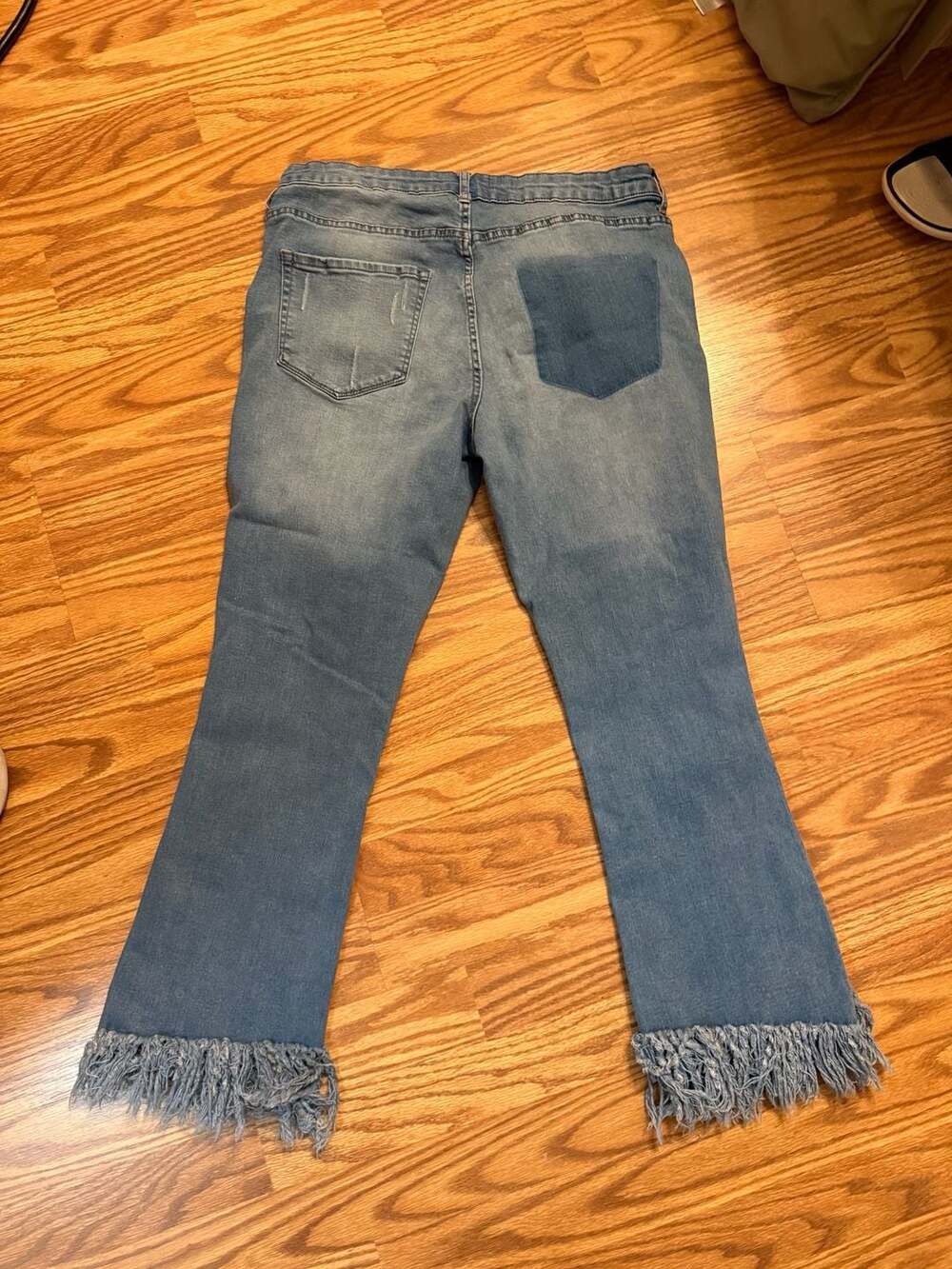 For The Republic Denim Mid-Rise Frayed Hem Distressed Jeans Size 8/28 - Picture 3 of 3